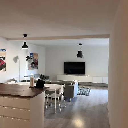 Center With Parking Space *